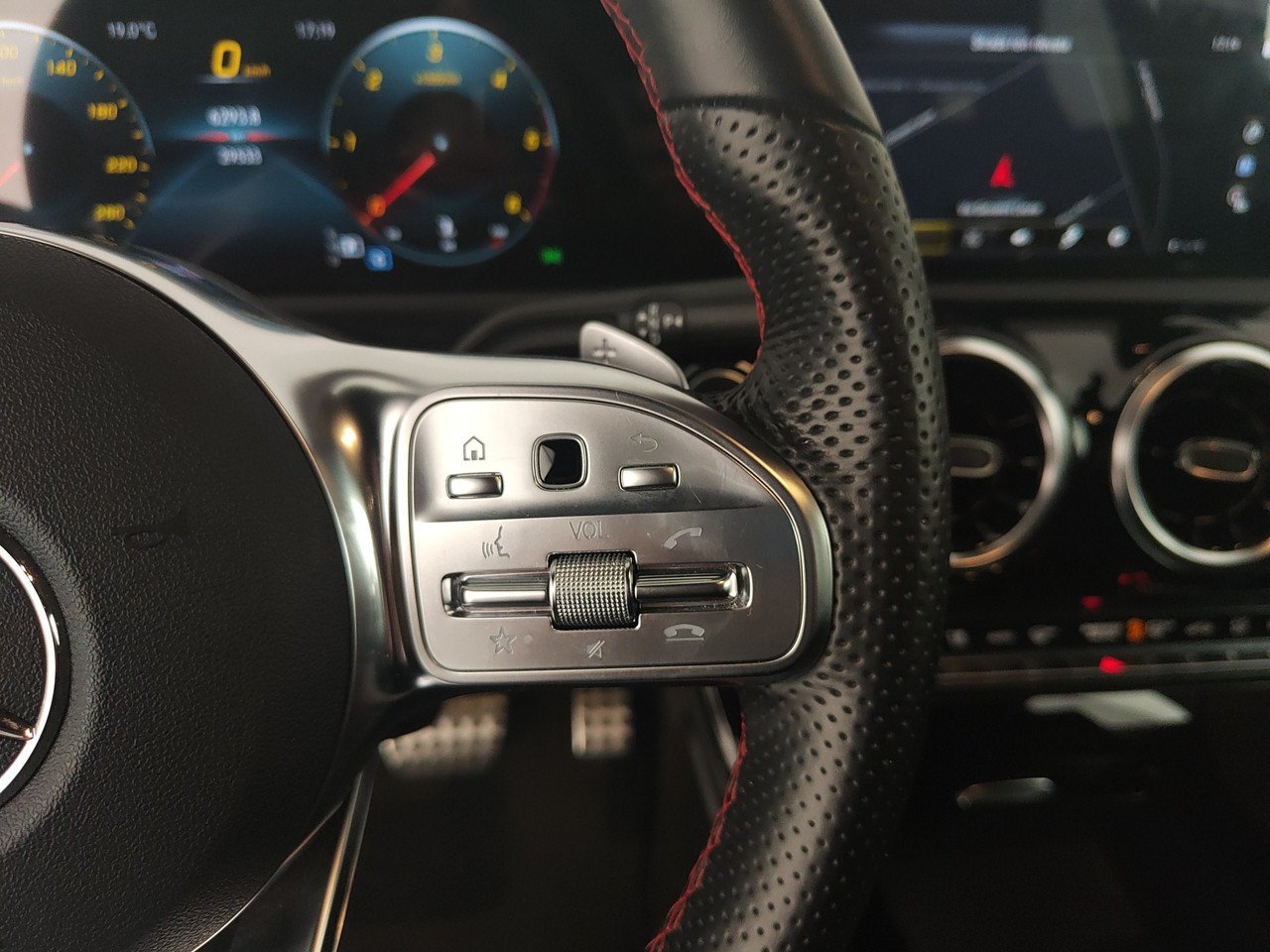 CLA Shooting Brake 200 d Premium auto - Certified