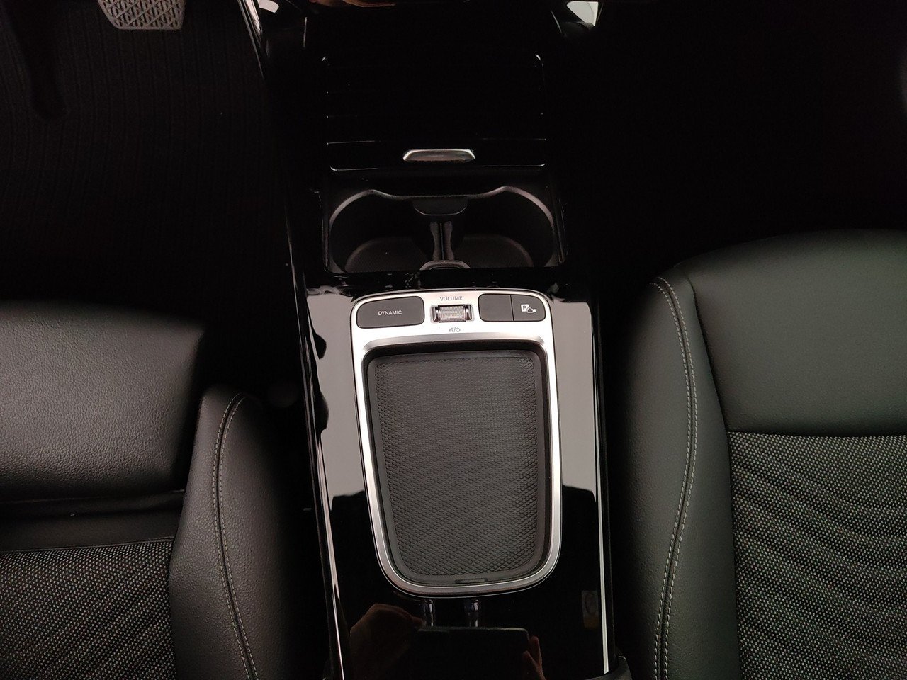 A 250 e phev Progressive Advanced auto - Certified