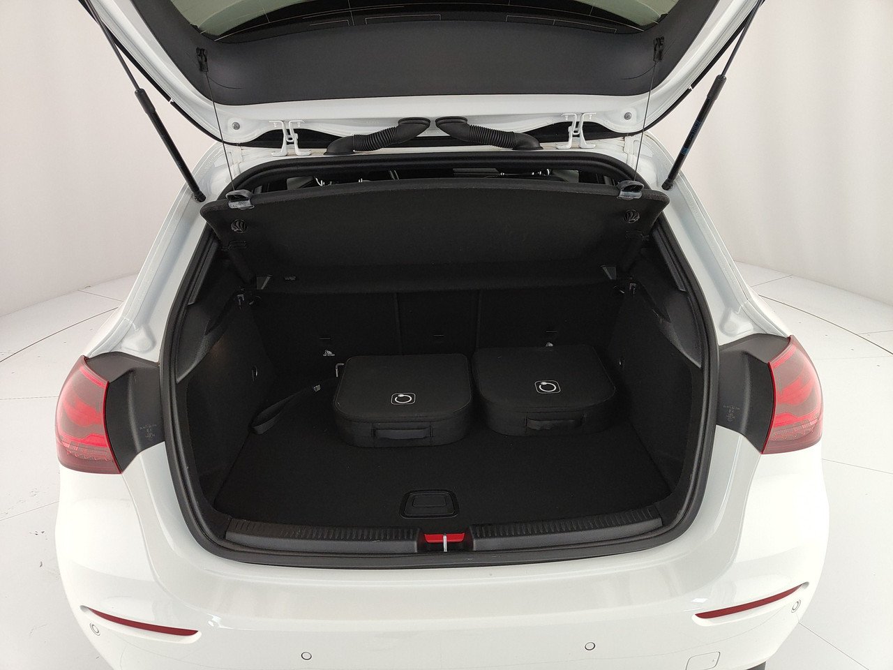 A 250 e phev Progressive Advanced auto - Certified