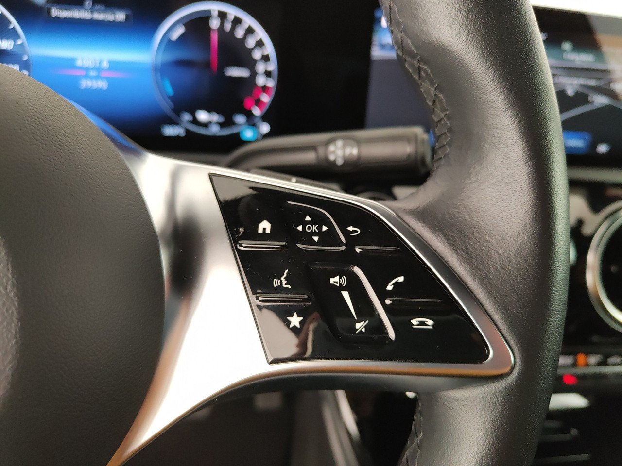 A 250 e phev Progressive Advanced auto - Certified