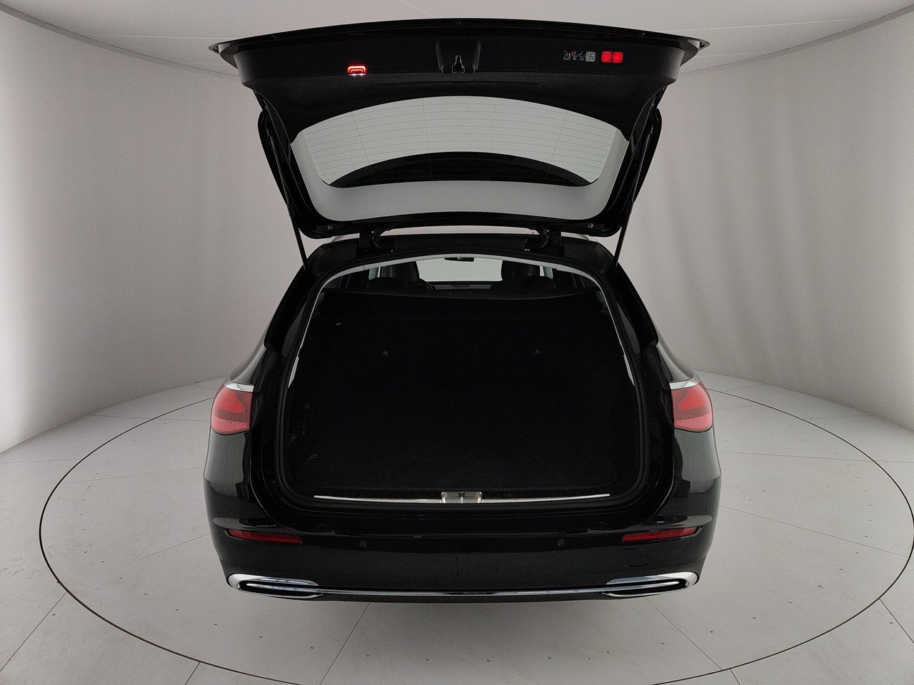 E SW 220 d Advanced auto - Certified