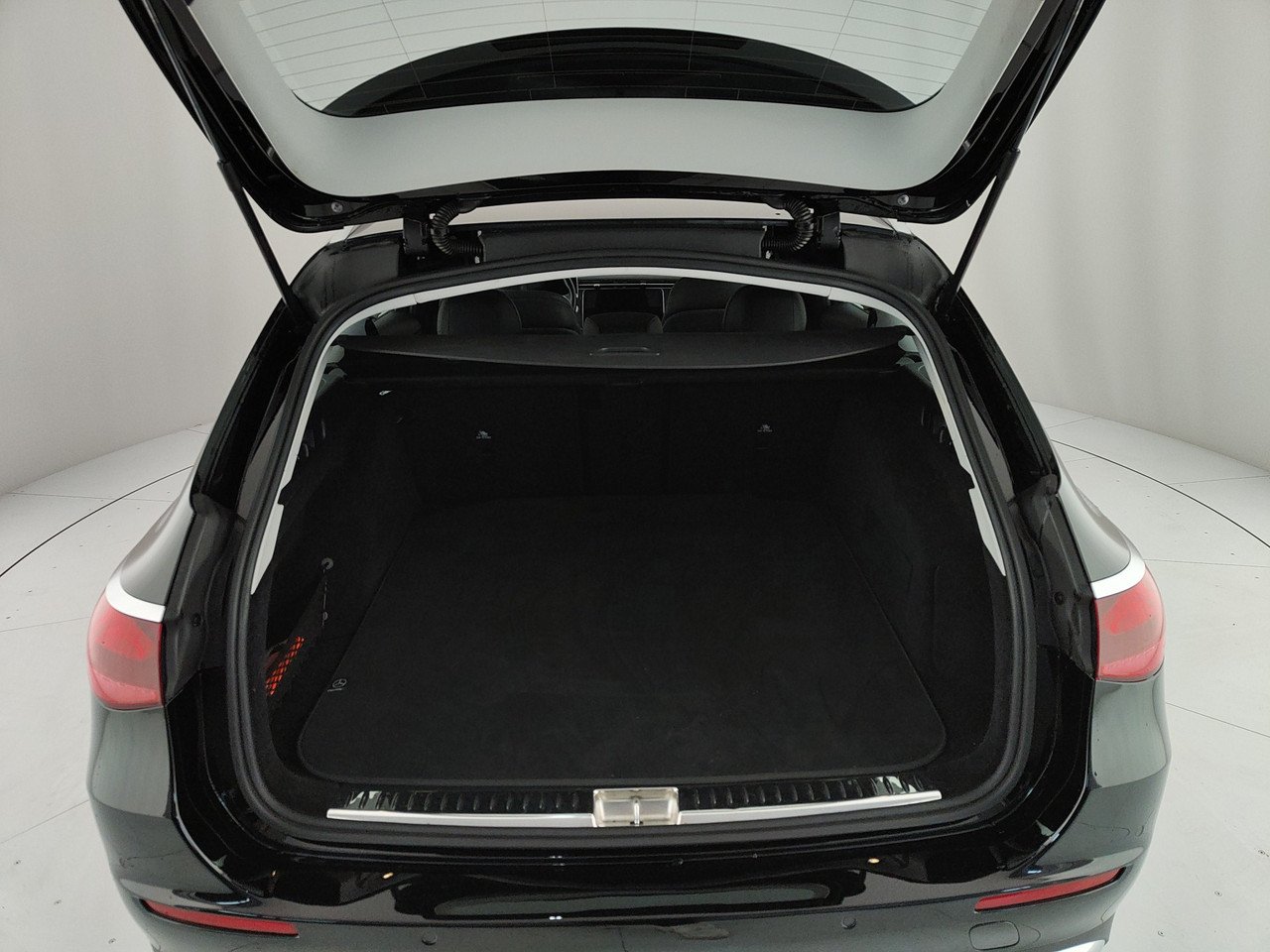 E SW 220 d Advanced auto - Certified