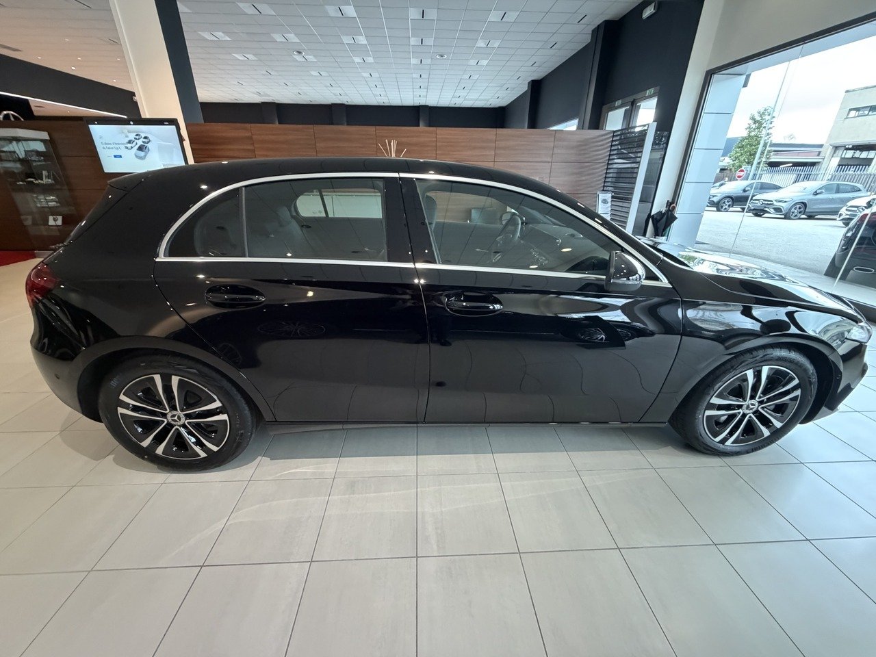 A 180 d Progressive Extra auto - Certified