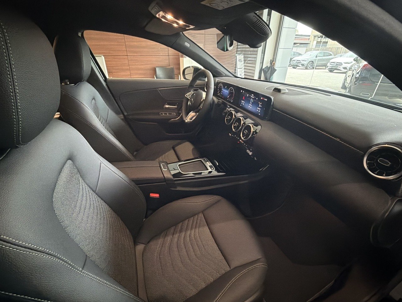 A 180 d Progressive Extra auto - Certified