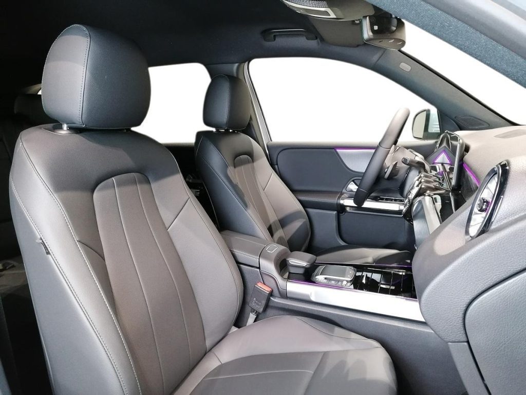 EQB 300 Sport 4matic - Certified