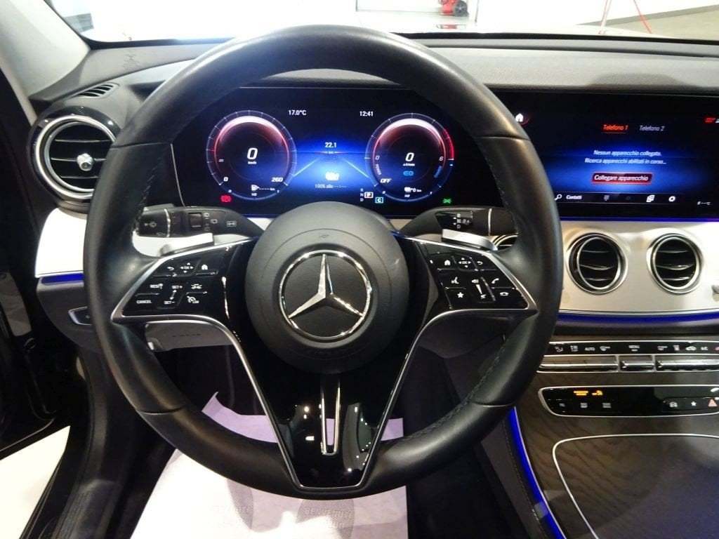 E SW 300 de phev (eq-power) Premium Plus 4matic au - Certified
