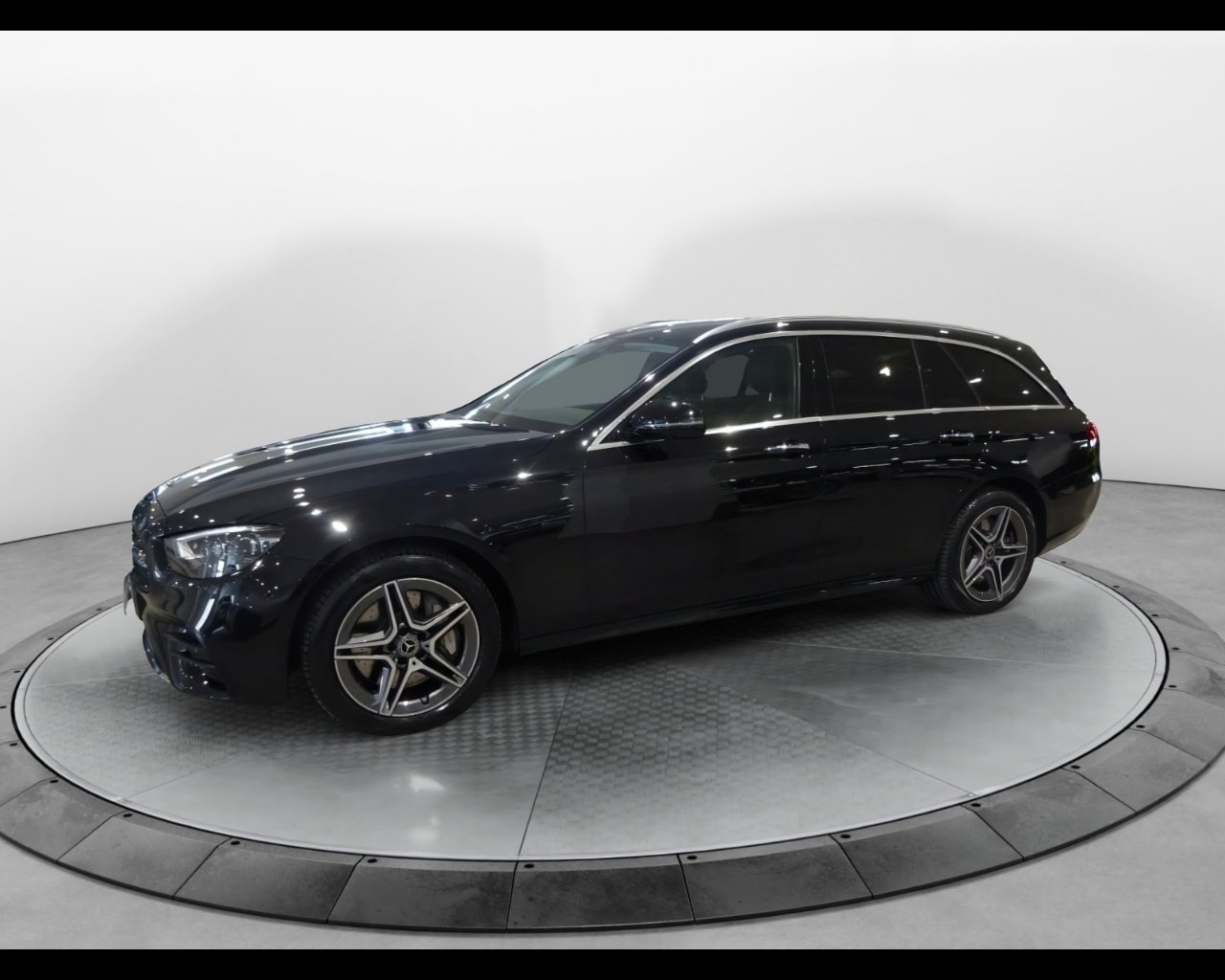 E SW 300 de phev (eq-power) Premium Plus 4matic au - Certified