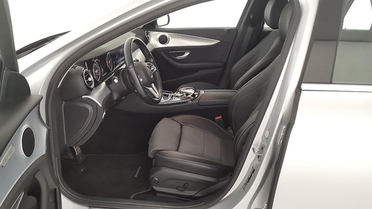 E SW 220 d Premium 4matic auto - Certified