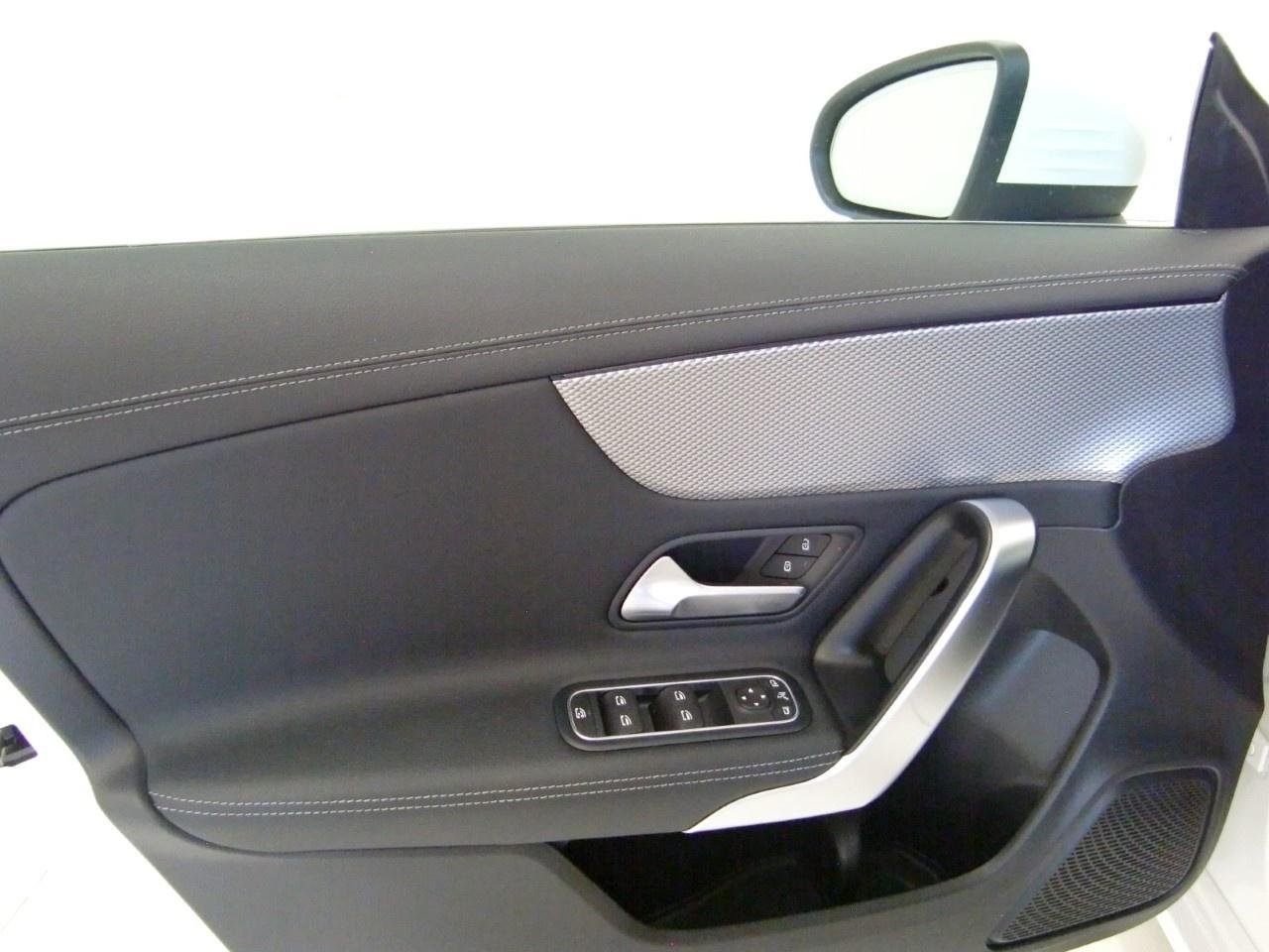 CLA Shooting Brake 180 d Sport auto - Certified