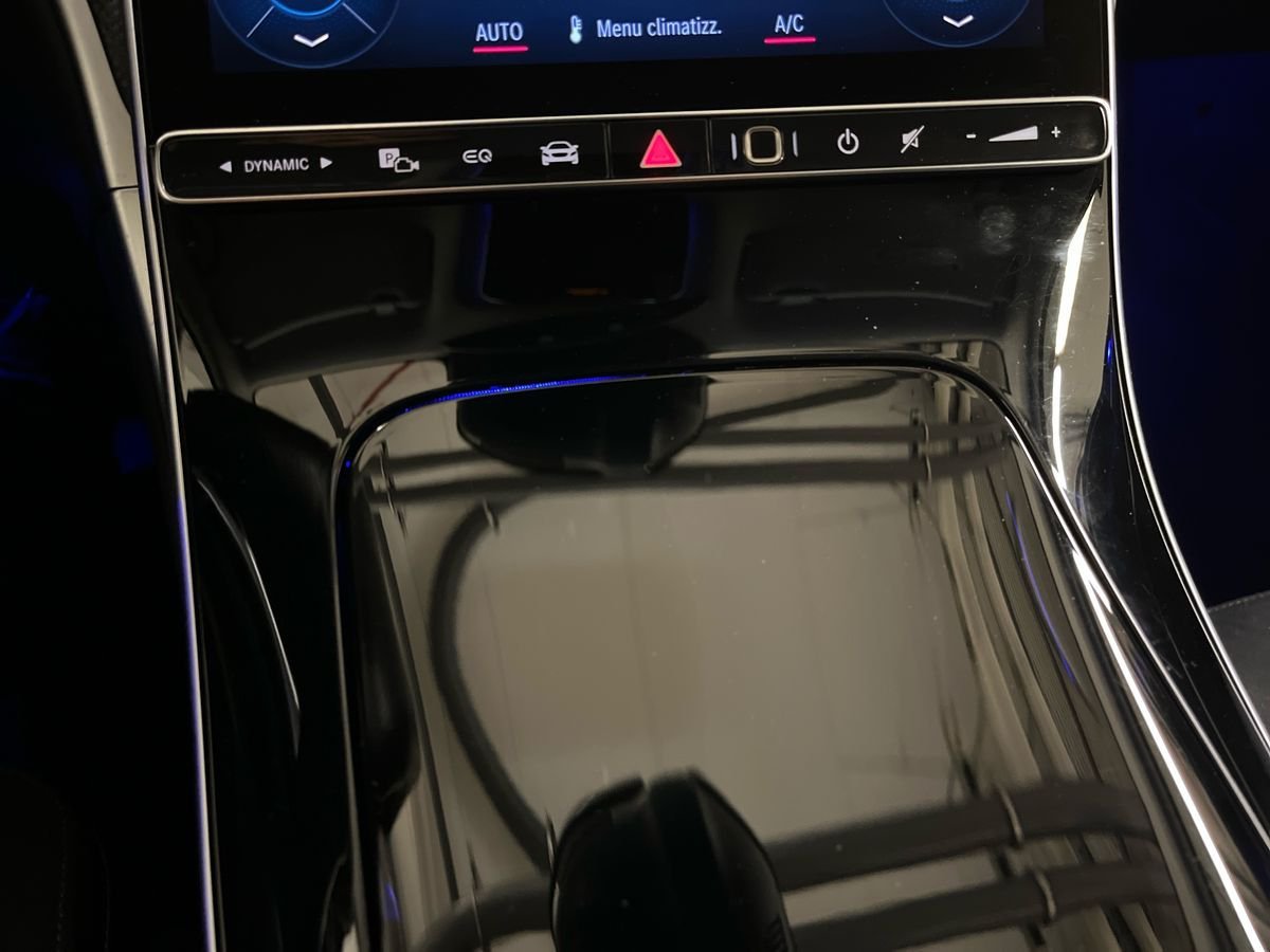C SW 300 e phev Premium auto - Certified