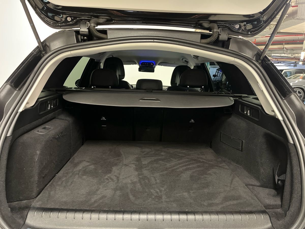 C SW 300 e phev Premium auto - Certified