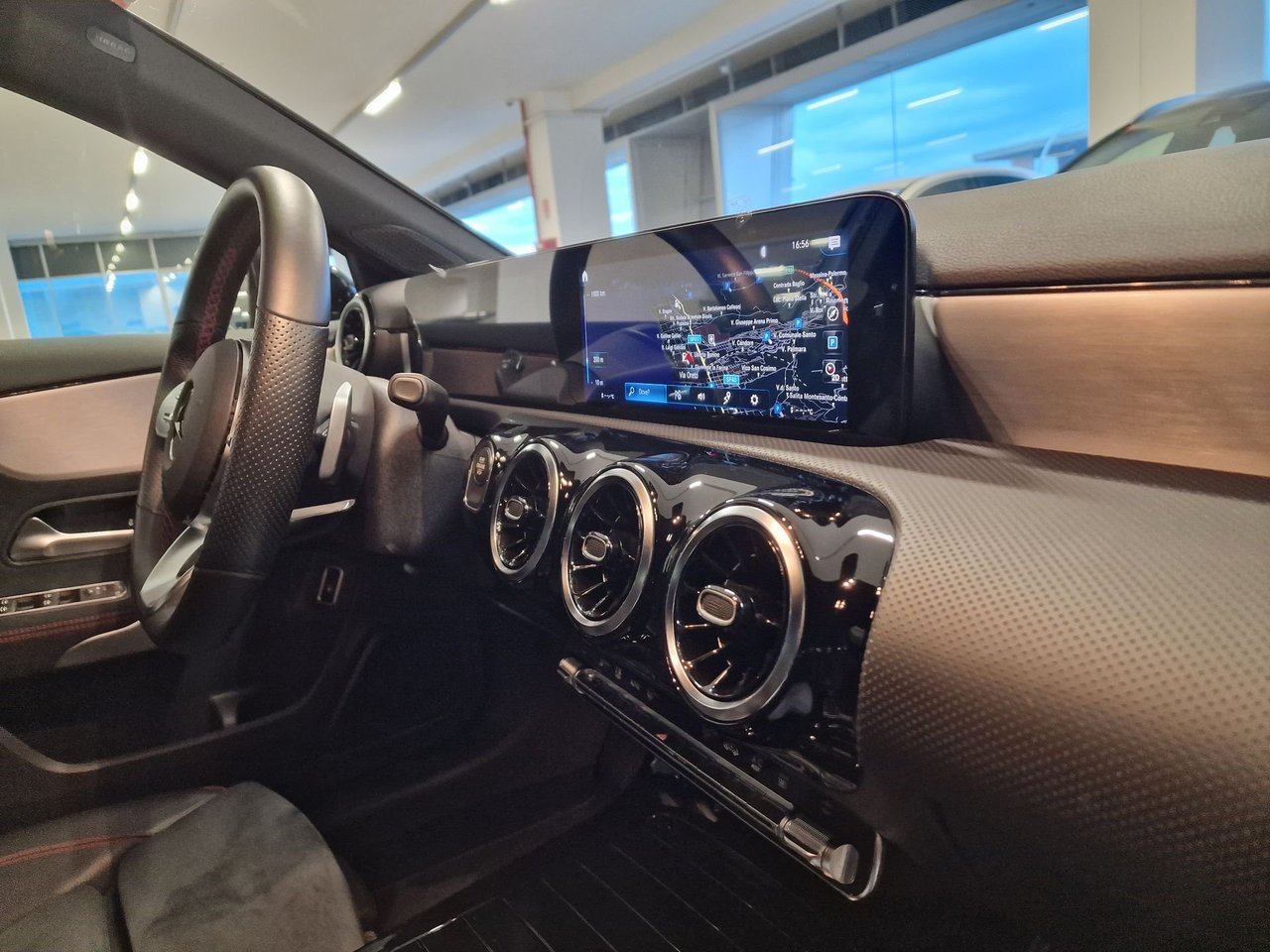 A 250 e phev (eq-power) Premium auto - Certified