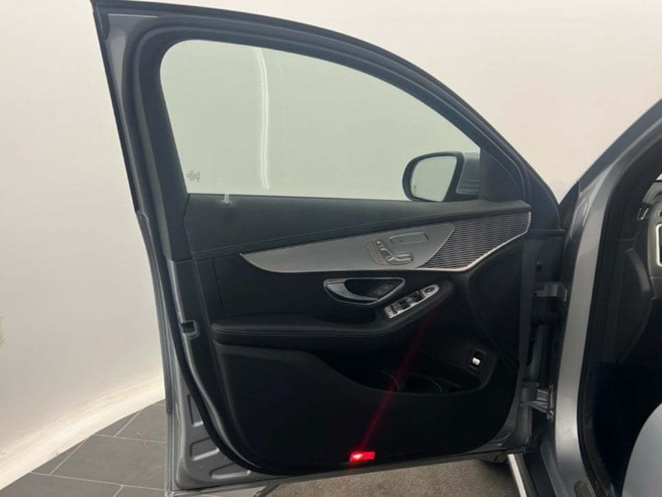 EQC 400 Premium Plus 4matic - Certified