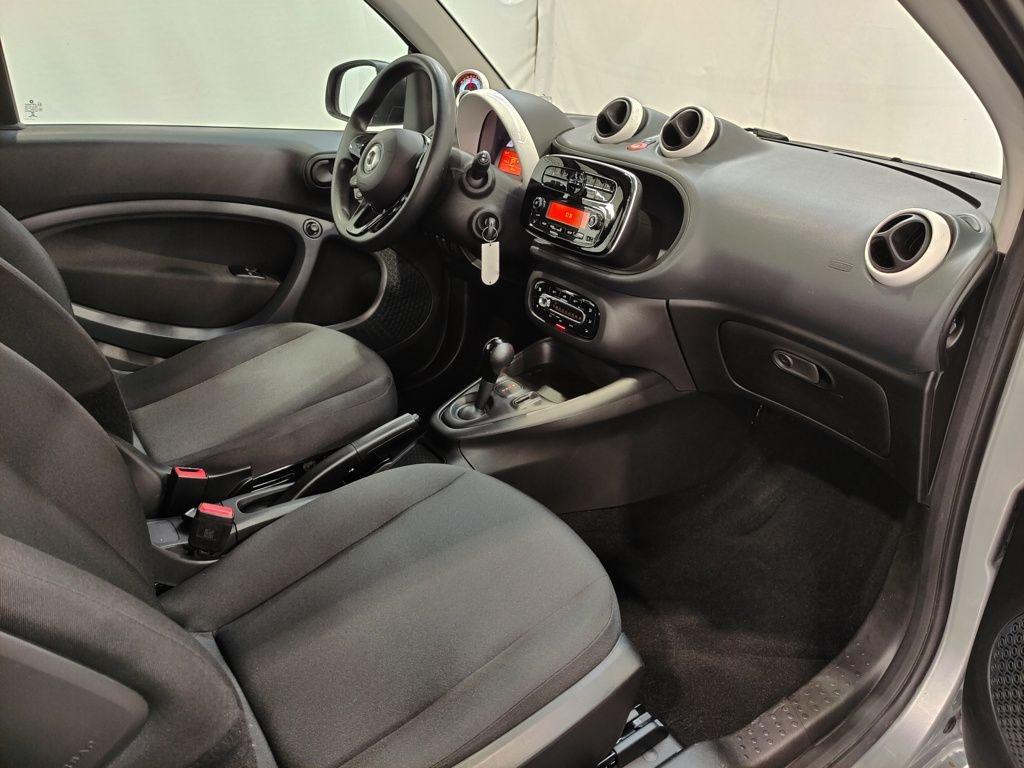 Fortwo eq Youngster my19 - Certified