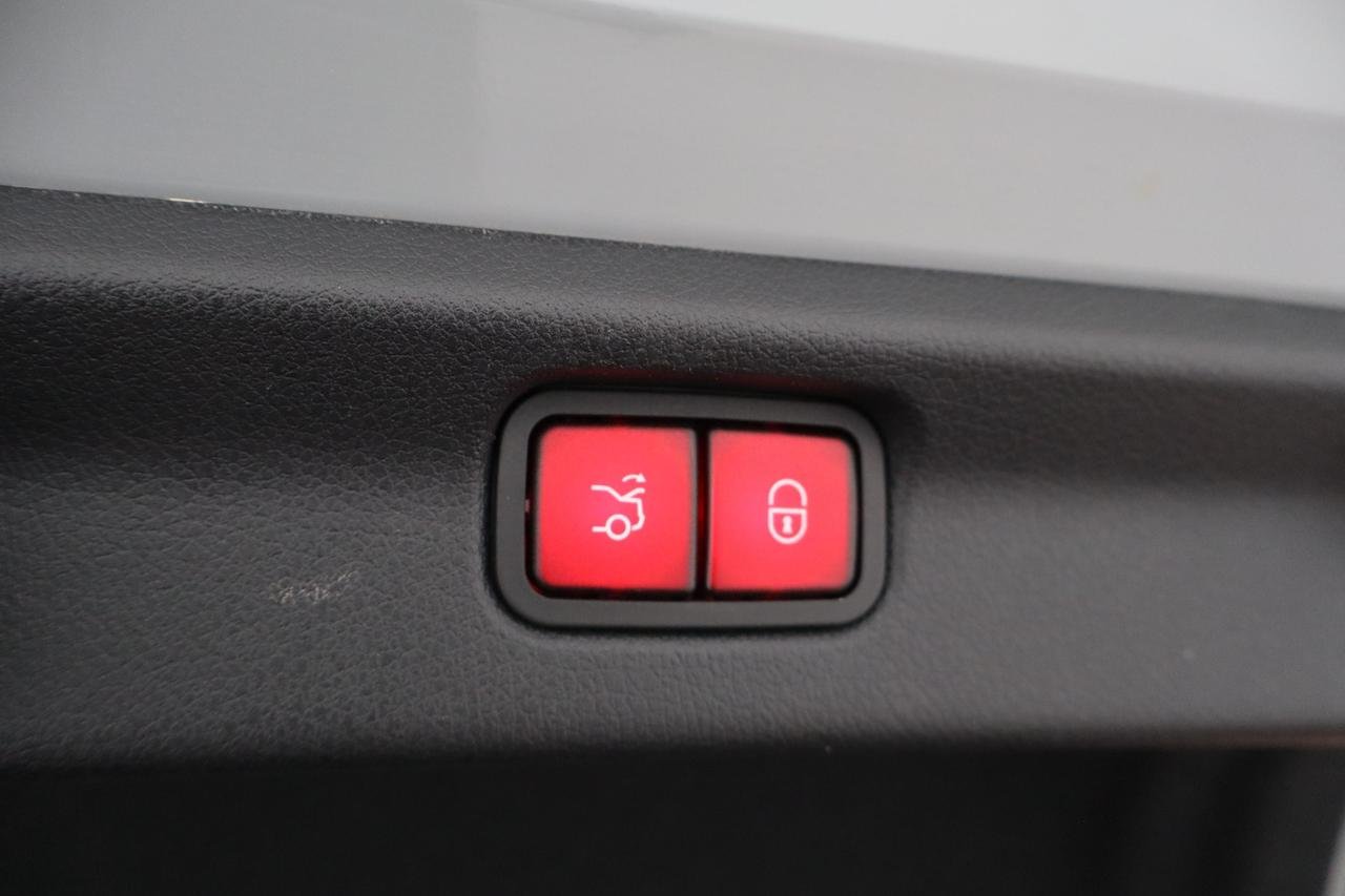 EQE 350 Premium Plus 4matic - Certified