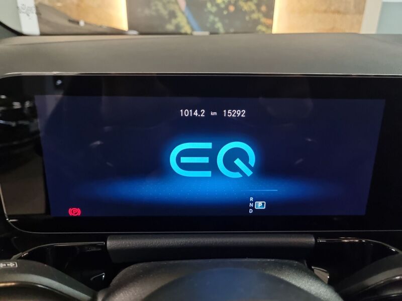 EQA 250 Premium Plus - Certified