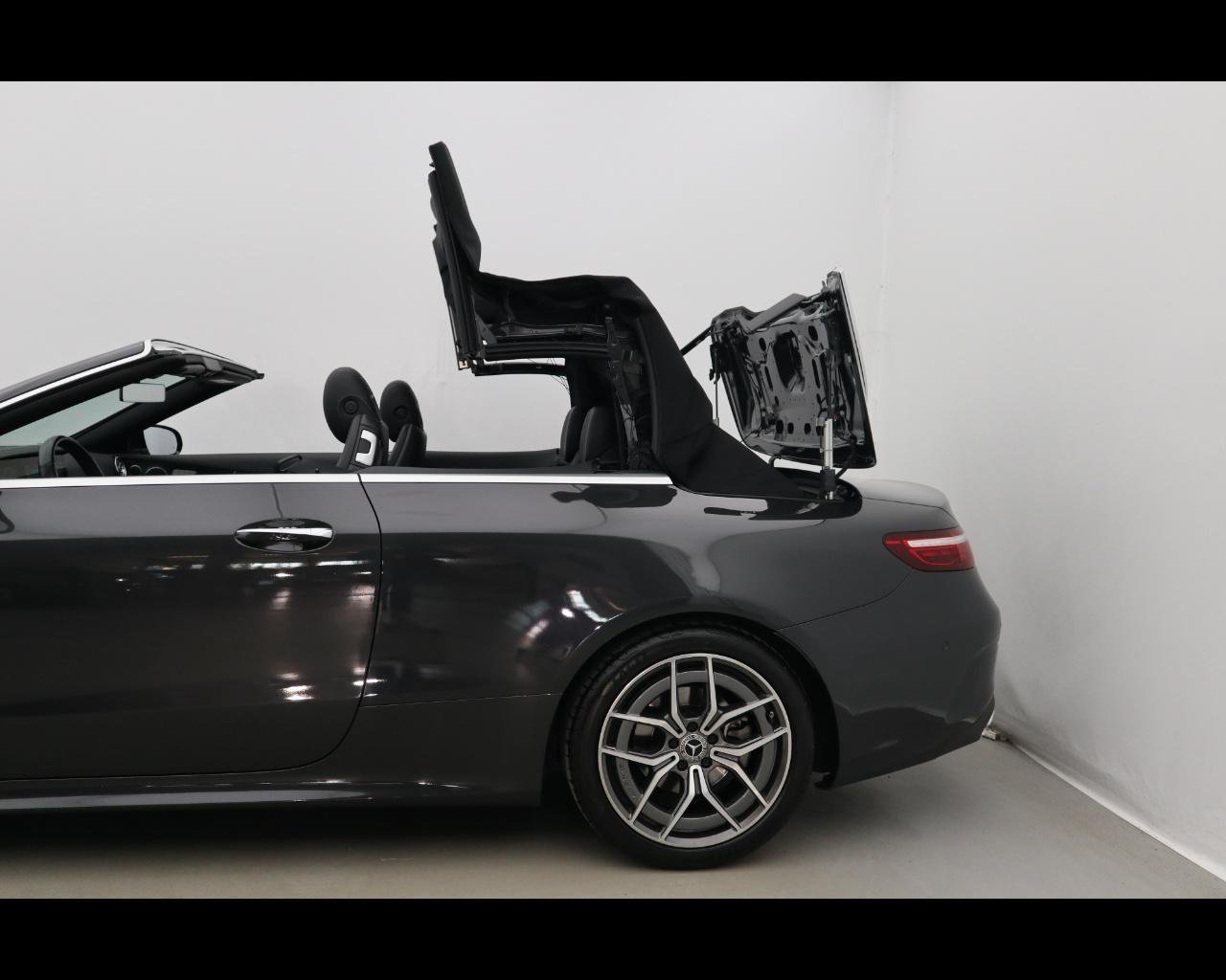 E Cabrio 200 mhev (eq-boost) Premium auto - Certified