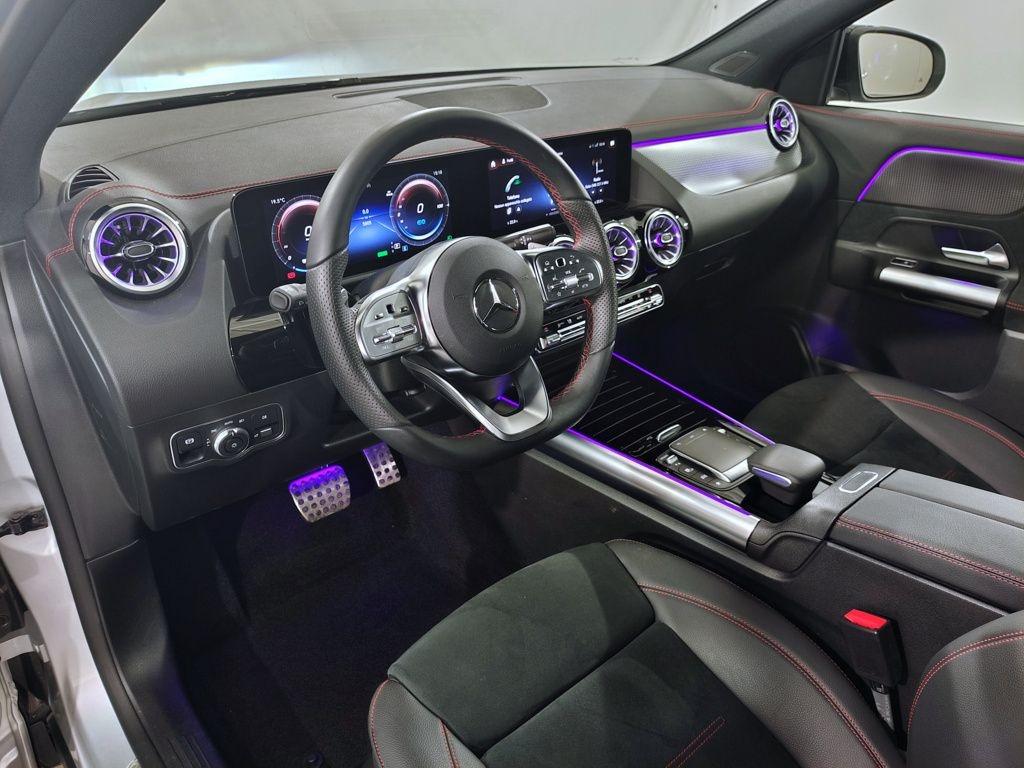 EQA 300 Premium 4matic - Certified