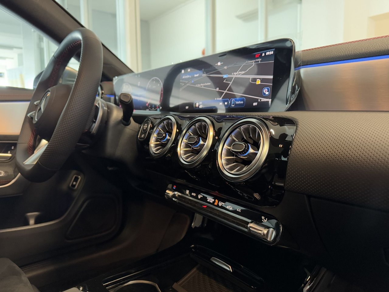 CLA Shooting Brake 200 d AMG Line Premium Plus aut - Certified