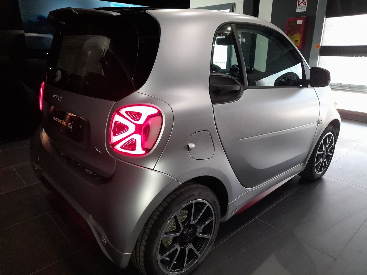 Fortwo eq Ushuaia Silver Matt 22kW - Certified
