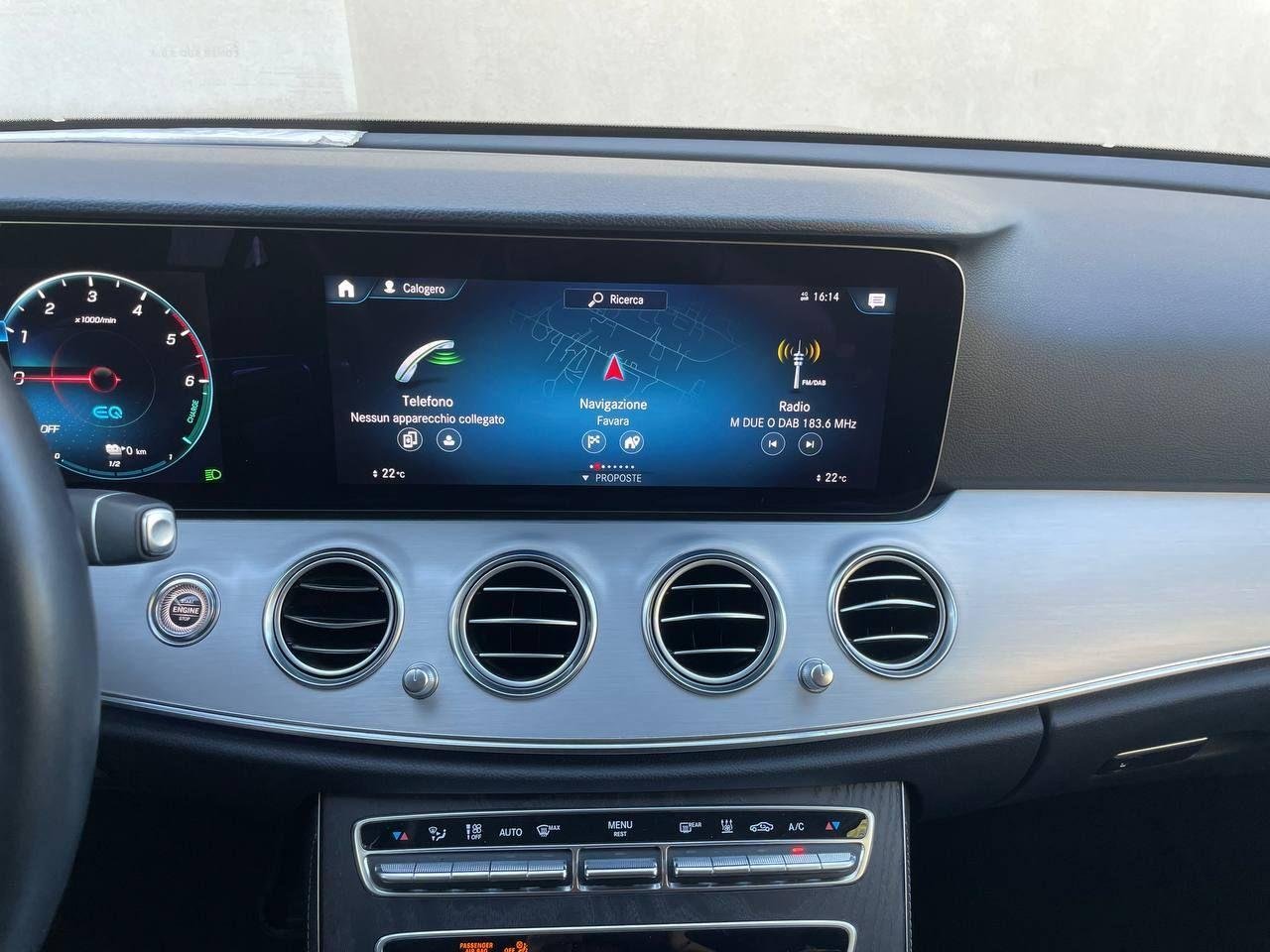 E SW 300 de phev (eq-power) Premium 4matic auto my - Certified