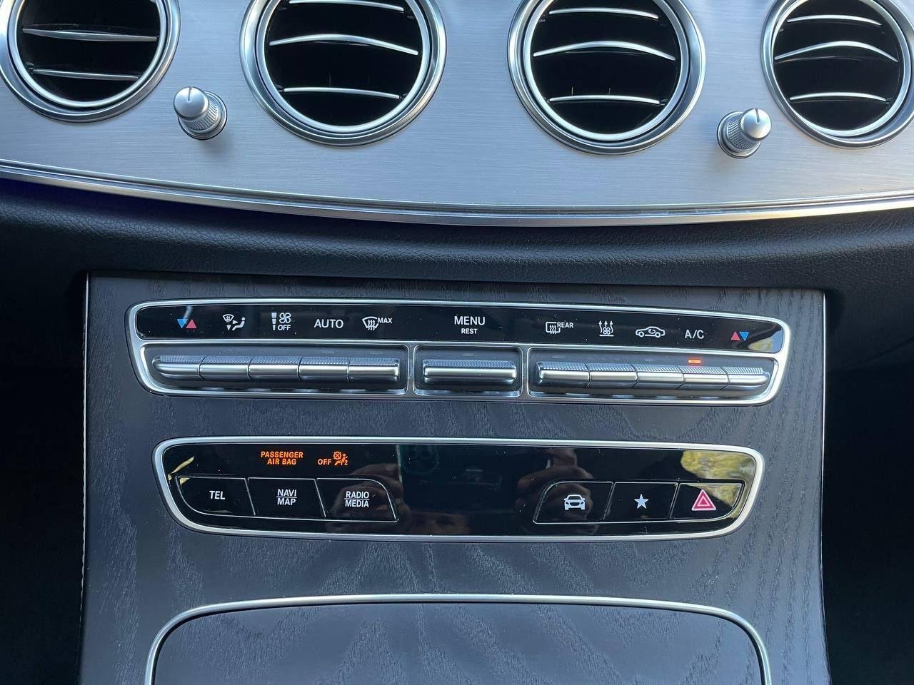 E SW 300 de phev (eq-power) Premium 4matic auto my - Certified