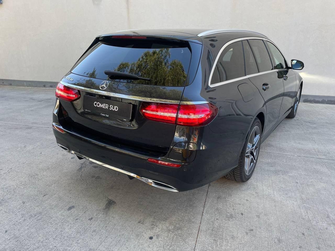 E SW 300 de phev (eq-power) Premium 4matic auto my - Certified