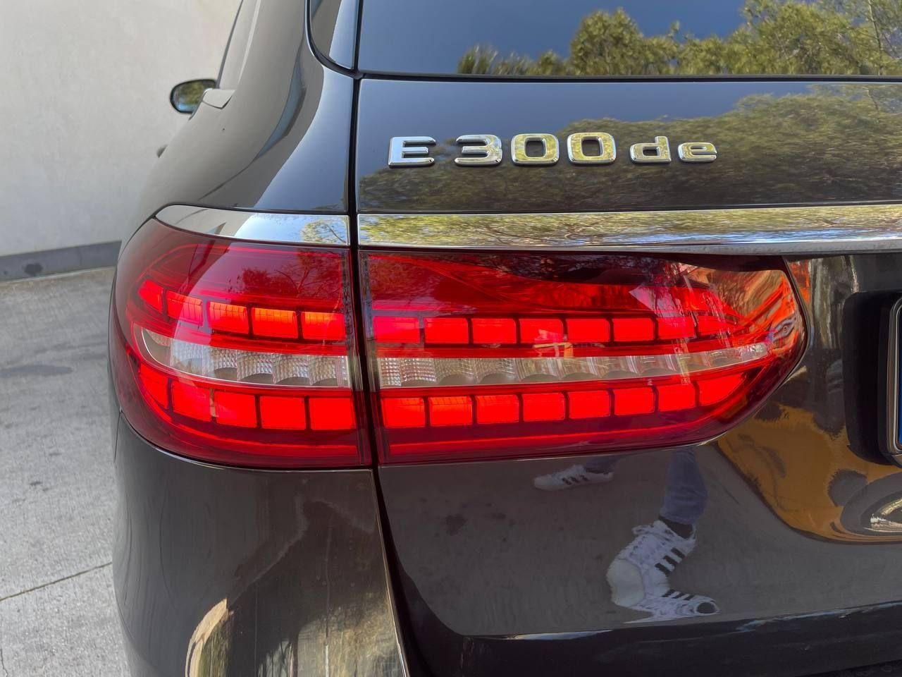 E SW 300 de phev (eq-power) Premium 4matic auto my - Certified