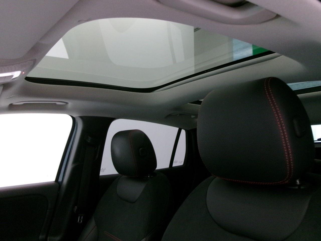 EQA 250 Premium - Certified