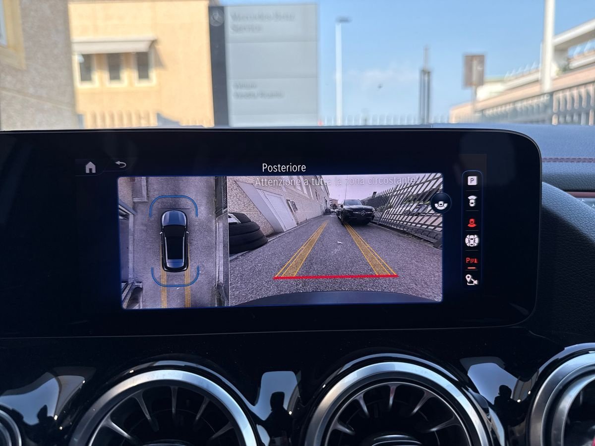 EQA 300 AMG Line Advanced 4matic - Certified