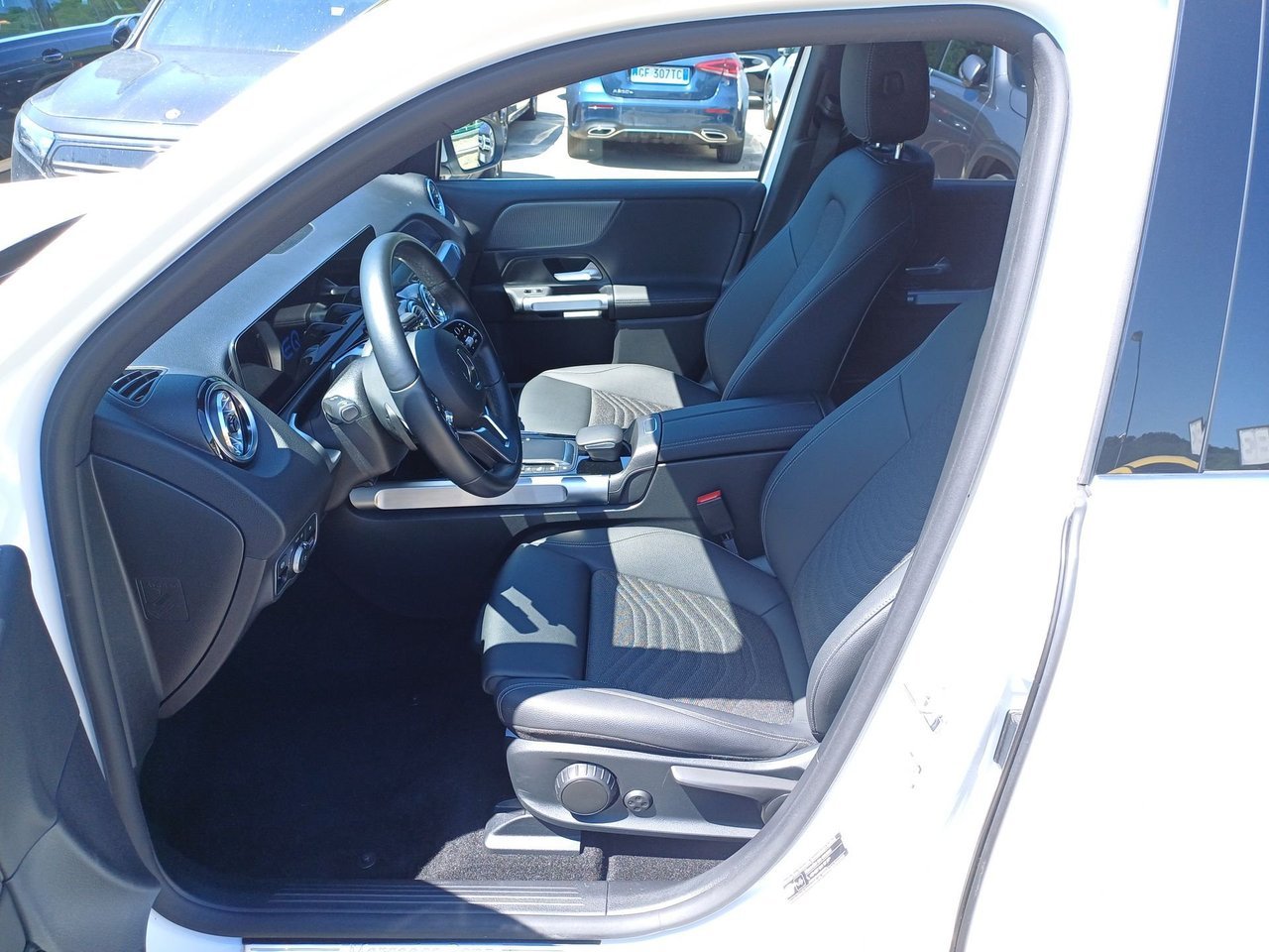 EQB 350 Sport 4matic - Certified