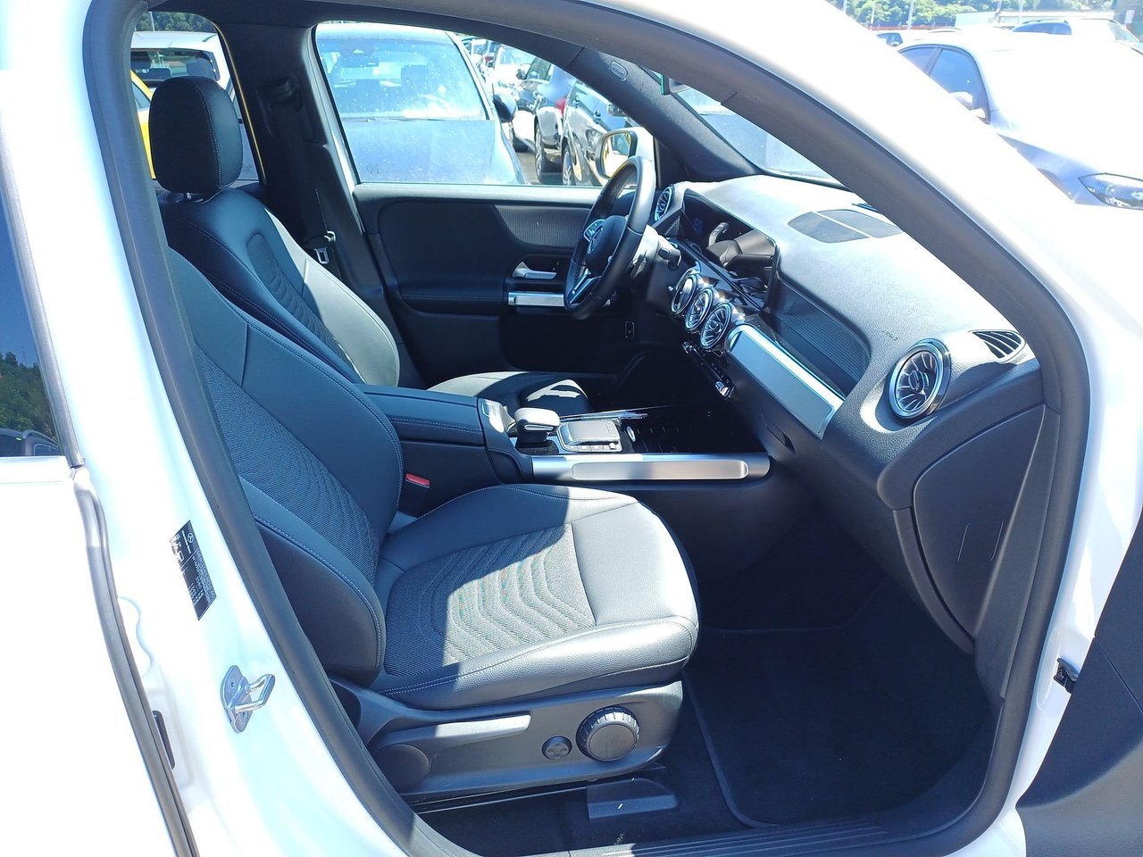 EQB 350 Sport 4matic - Certified