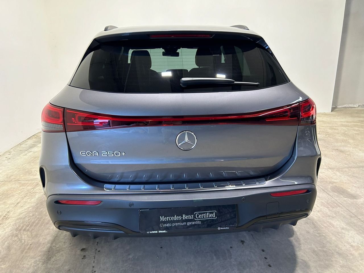 EQA 250 Premium Plus - Certified