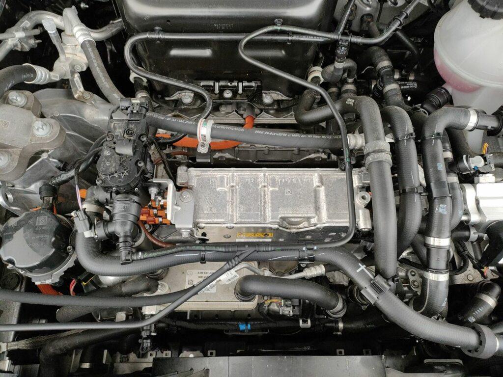 EQB 300 Sport Plus 4matic - Certified