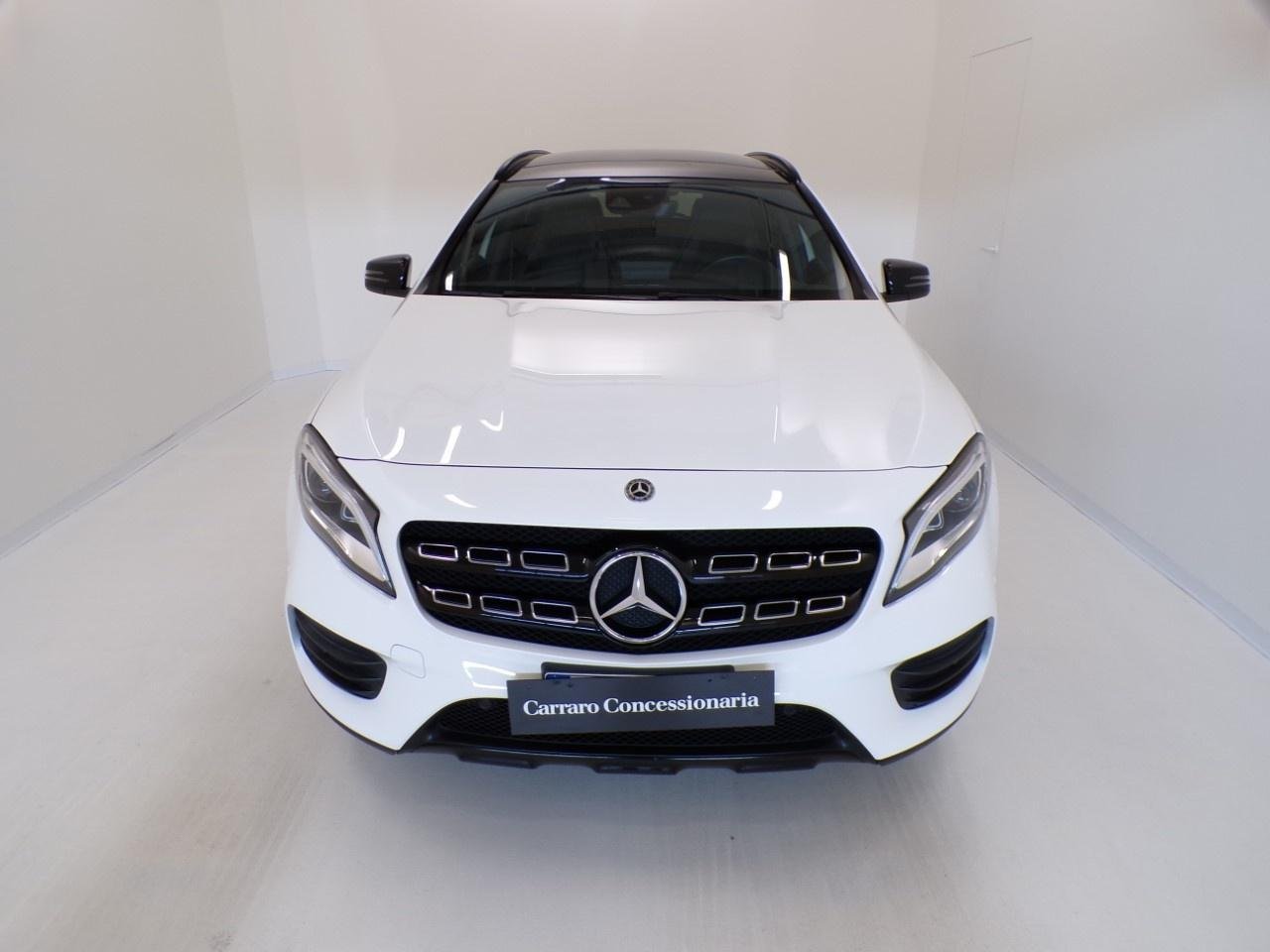 GLA 200 Night Edition auto - Certified