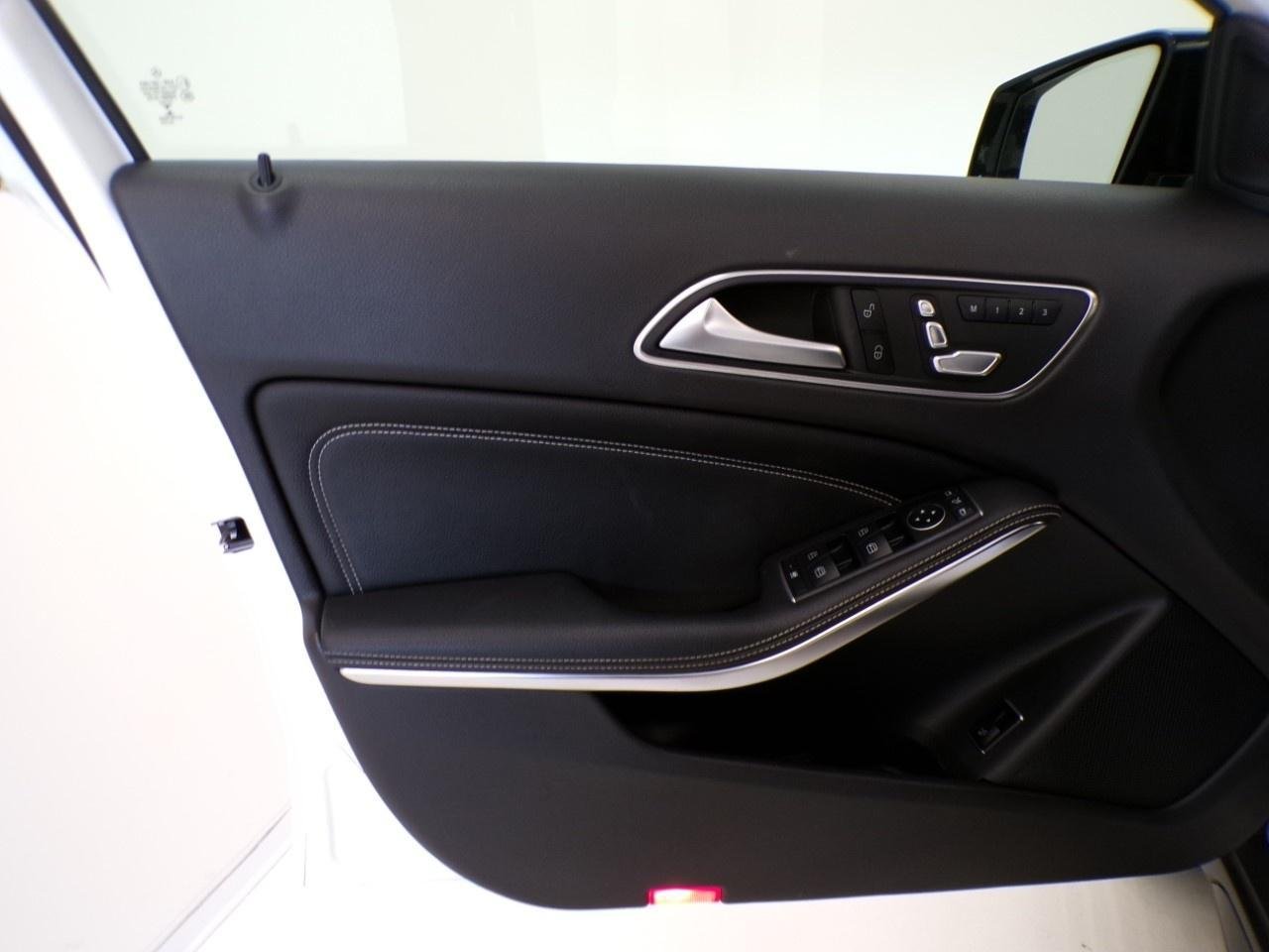 GLA 200 Night Edition auto - Certified