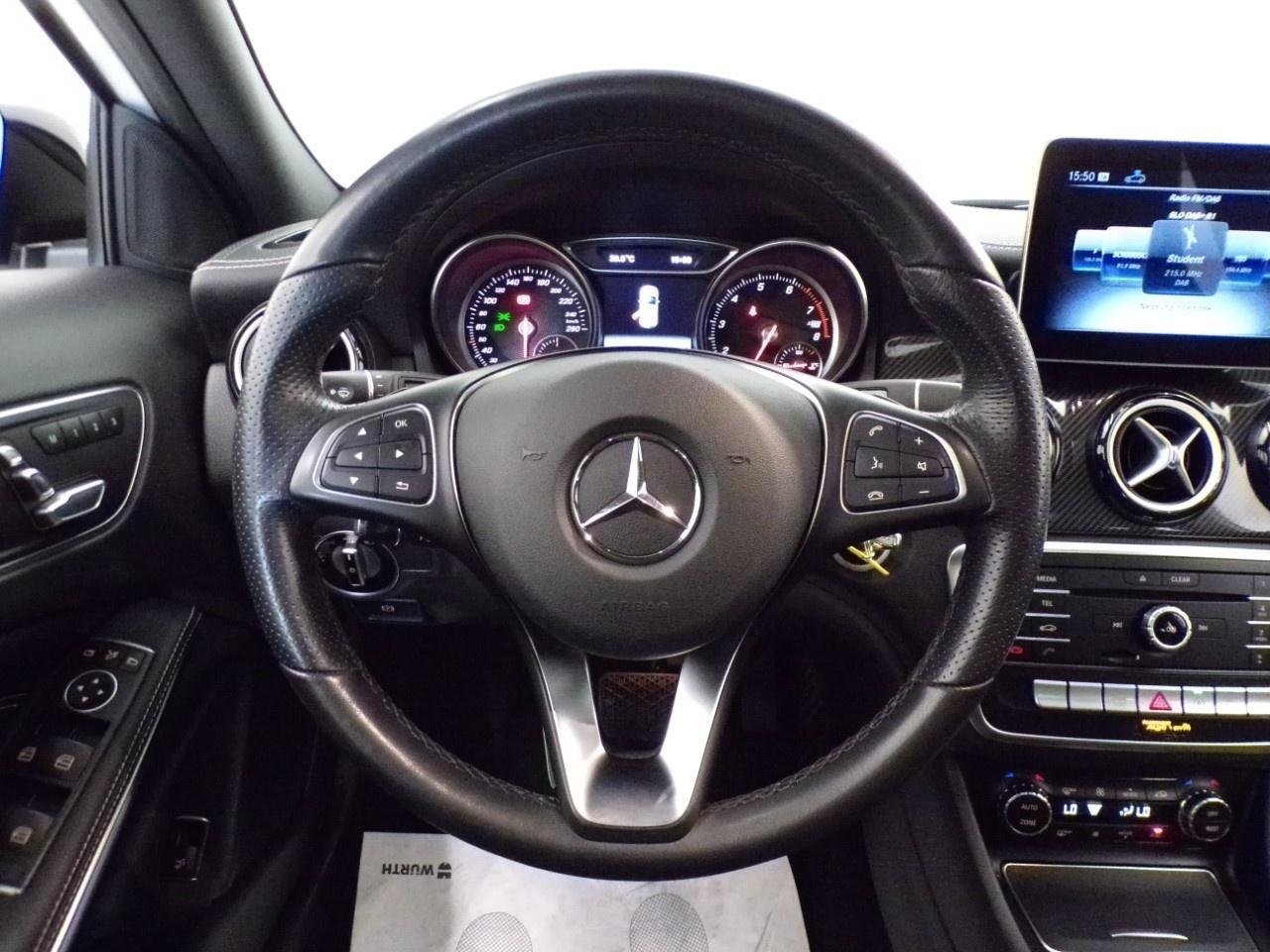 GLA 200 Night Edition auto - Certified
