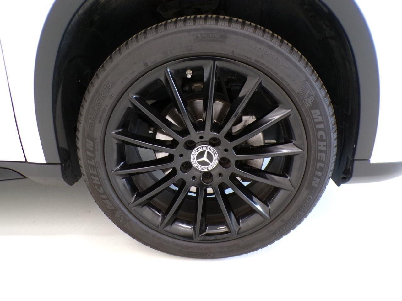 GLA 200 Night Edition auto - Certified