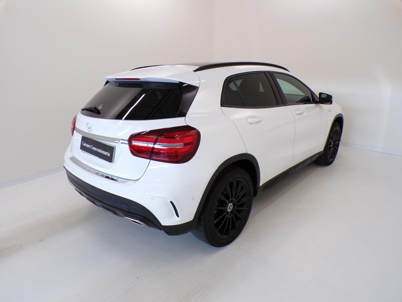 GLA 200 Night Edition auto - Certified