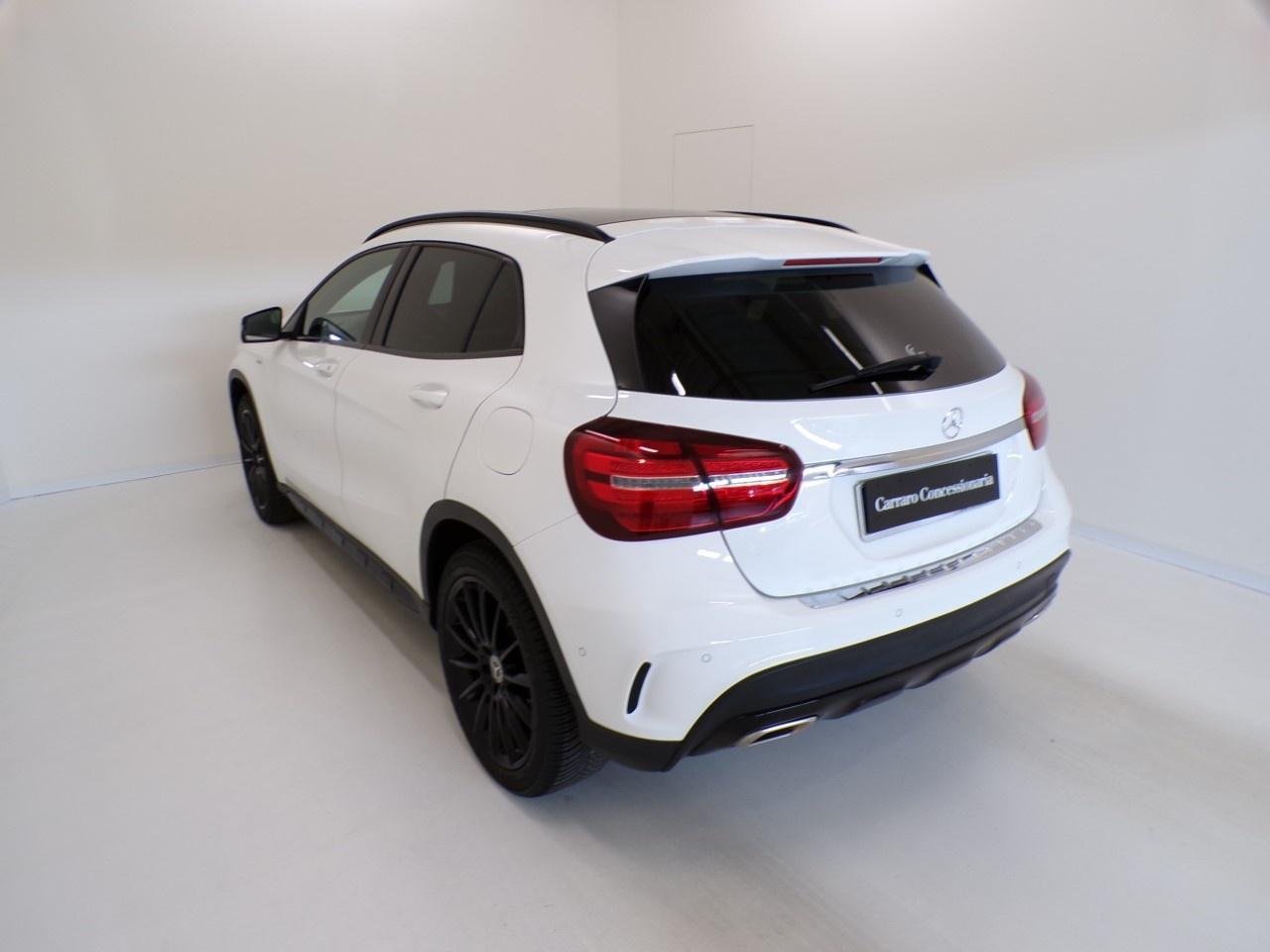 GLA 200 Night Edition auto - Certified