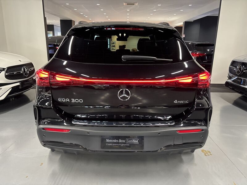 EQA 300 AMG Line Advanced 4matic - Certified
