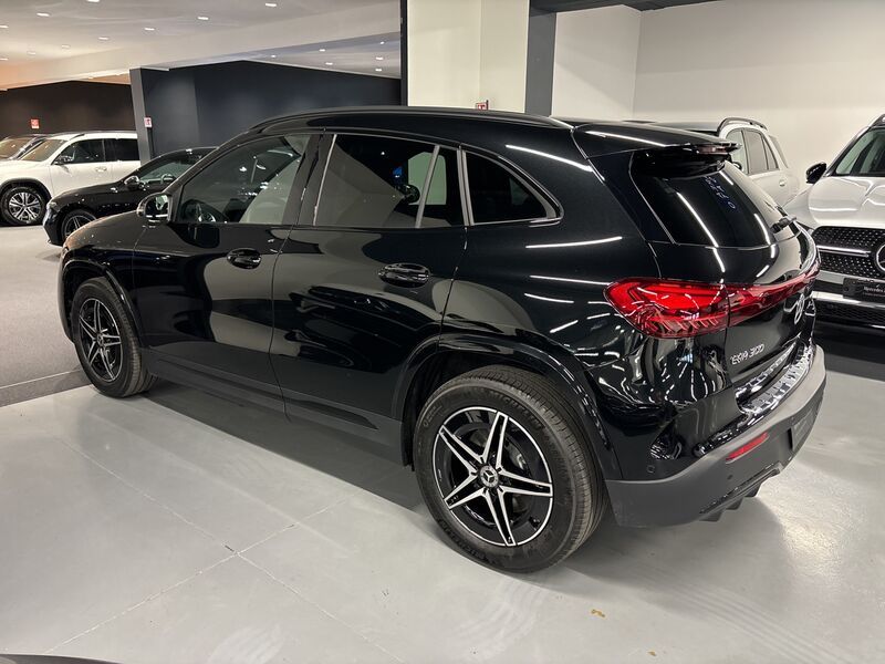 EQA 300 AMG Line Advanced 4matic - Certified