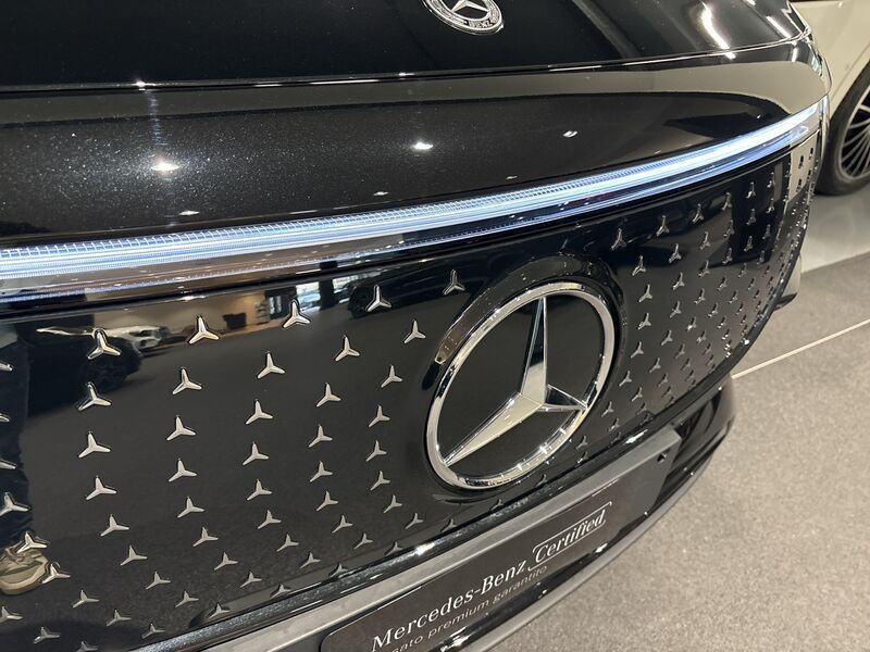 EQA 300 AMG Line Advanced 4matic - Certified