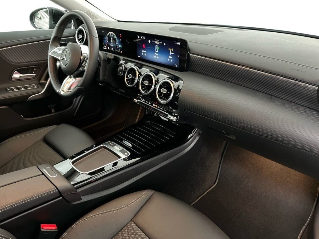 CLA Shooting Brake 180 d Progressive Advanced auto - Certified