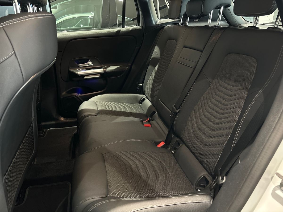EQA 300 Progressive Advanced 4matic - Certified