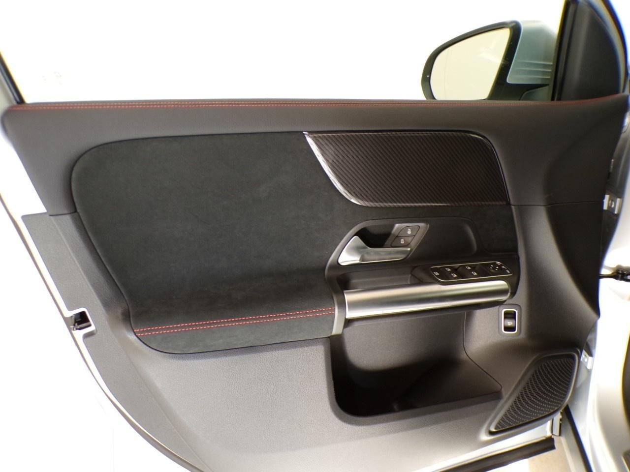 GLA 180 Premium auto - Certified