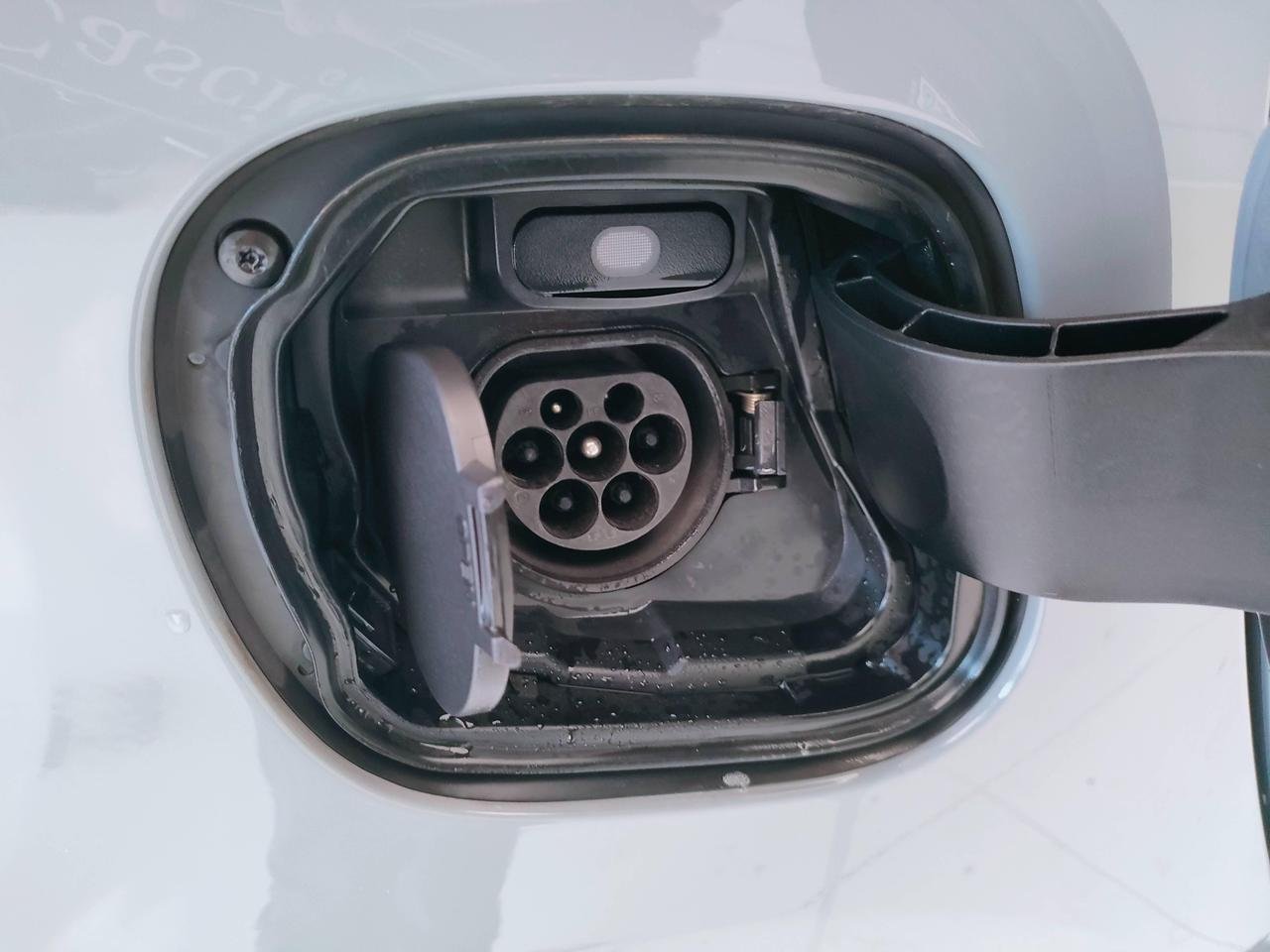 Fortwo Cabrio eq Edition One 22kW - Certified