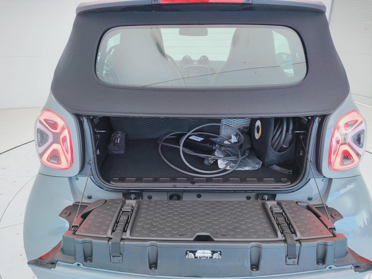 Fortwo Cabrio eq Edition One 22kW - Certified