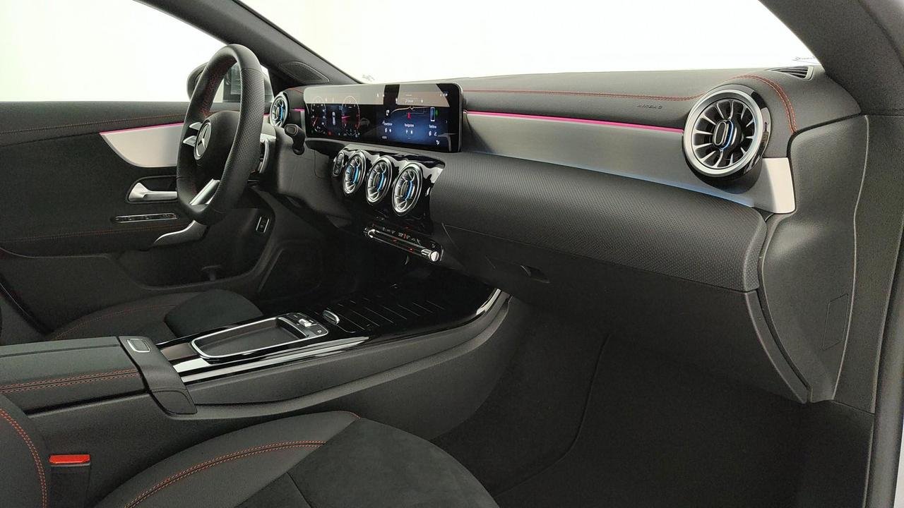 CLA Shooting Brake 200 d AMG Line Advanced Plus au - Certified