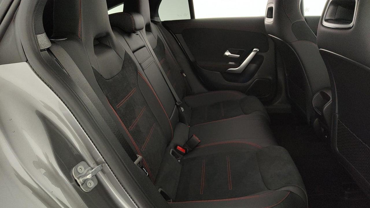 CLA Shooting Brake 200 d AMG Line Advanced Plus au - Certified